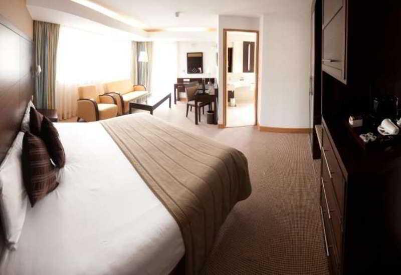 White Sands Hotel